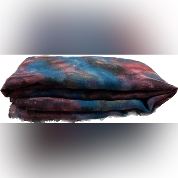 Galaxy Nebula Print Scarf - Picture 4 of 4